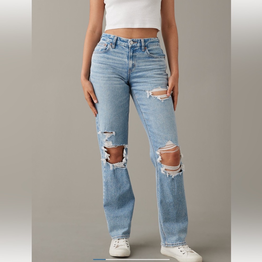 American Eagle Outfitters Light Blue Distressed Straight Leg Jeans